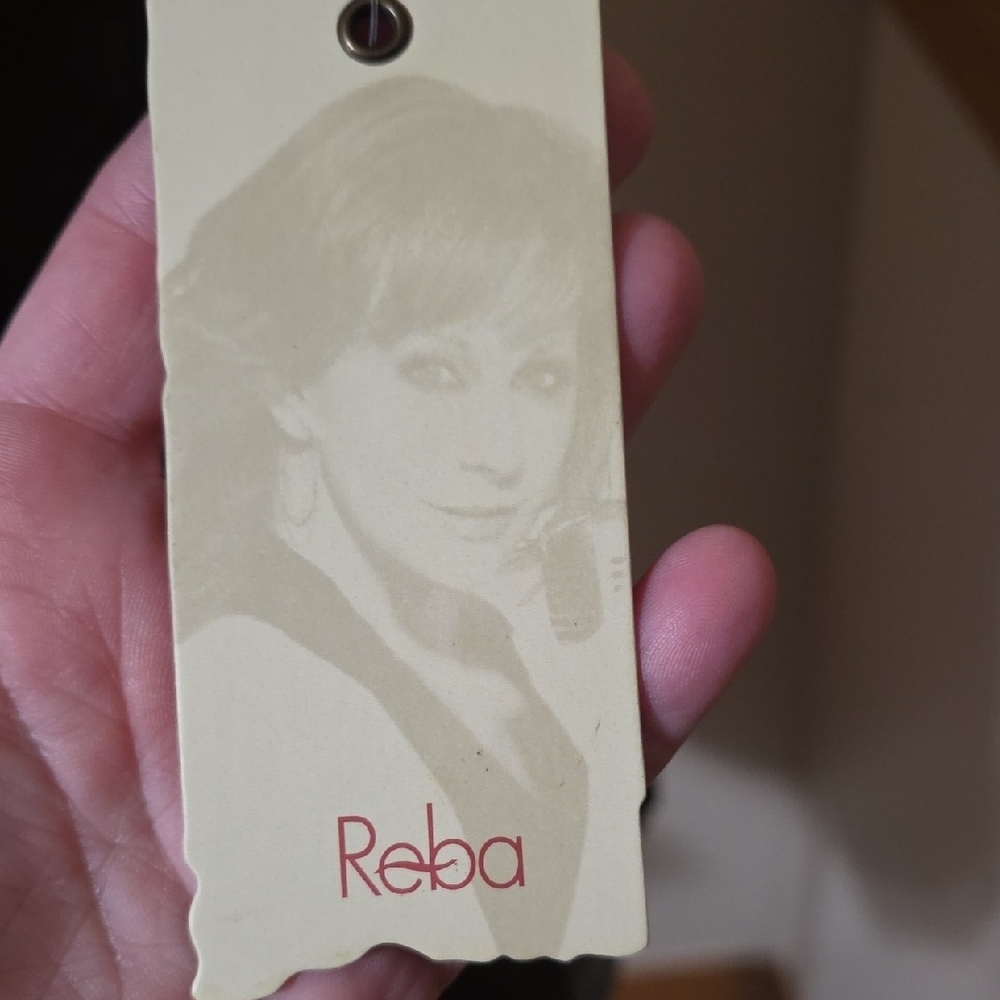 Reba Plush Faux Fur Vest - Picture 2 of 5